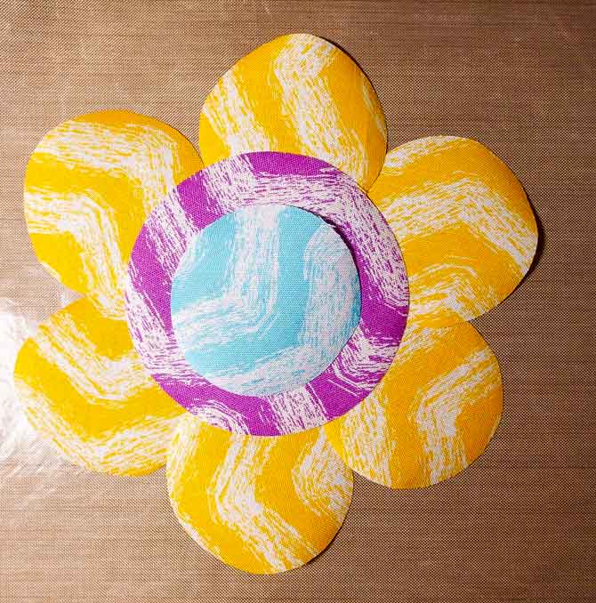 Circles arranged in flower shape