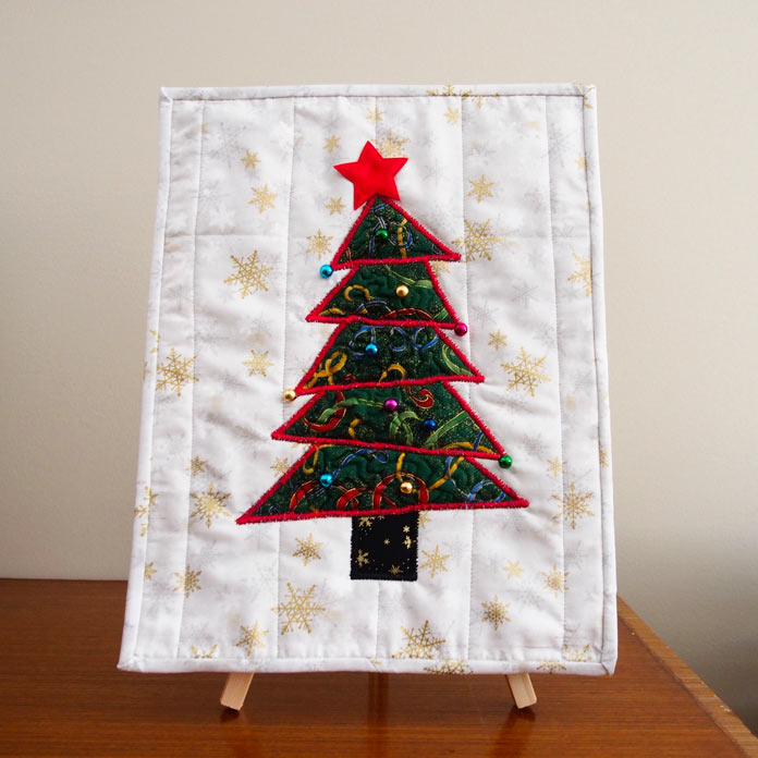 The Festive Tree Wallhanging