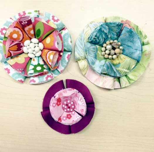 2 Easy Fabric Flowers To Make Your Quilts Sensational