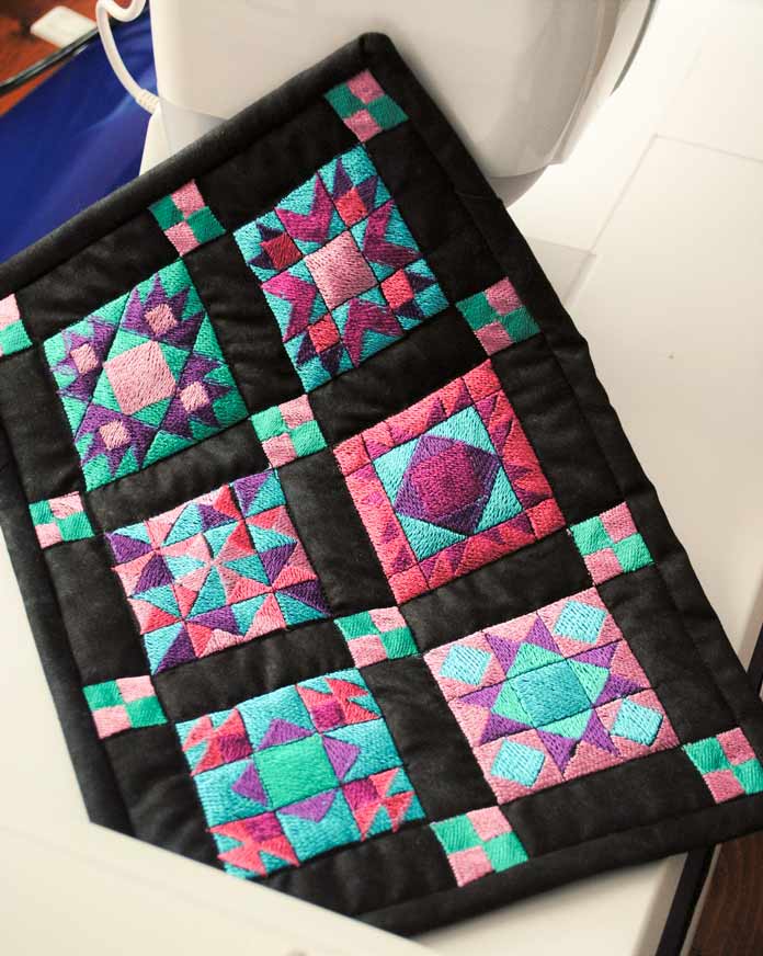 The finished miniature quilt