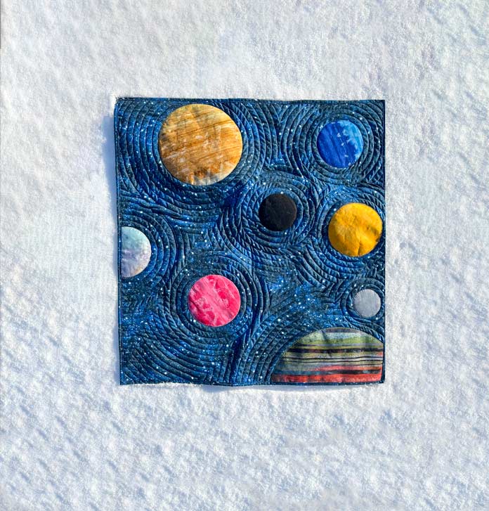 Another World Wall Quilt by Paul Léger for ANPTmag Issue 62; photo by Carla A. Canonico for ANPTmag