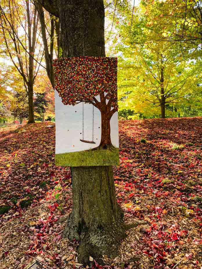 Swing into Fall Quilt by Claire Haillot for ANPTmag Issue 71; photo by Carla A. Canonico for ANPTmag