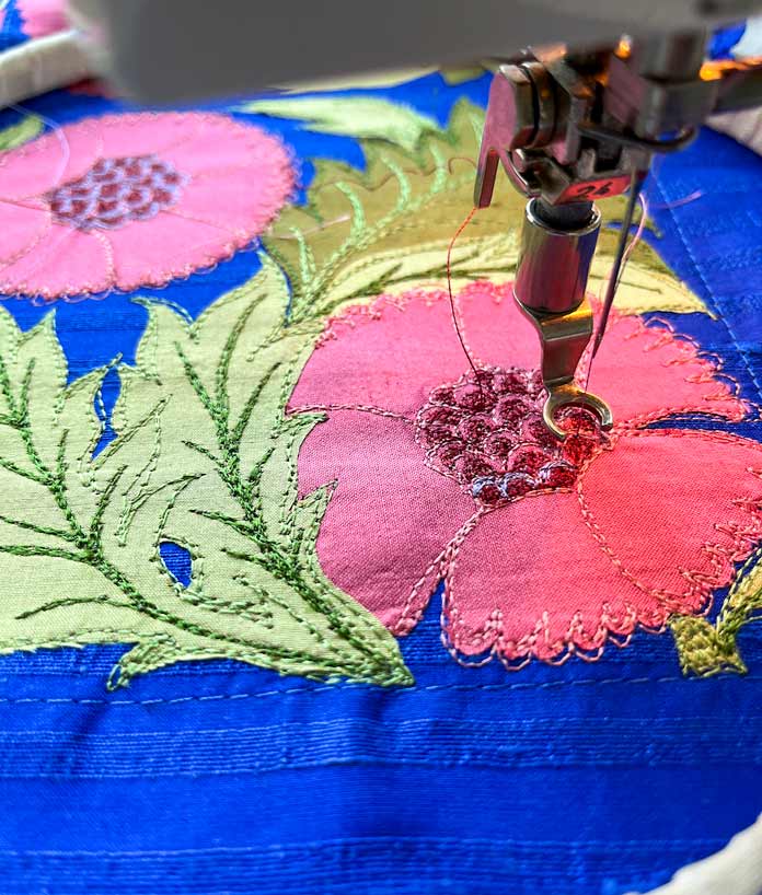 The magic in the De Morgan Project Pouch by Saskia Wassing is in the creative details; Issue 61, photo by Carla A. Canonico for ANPTmag