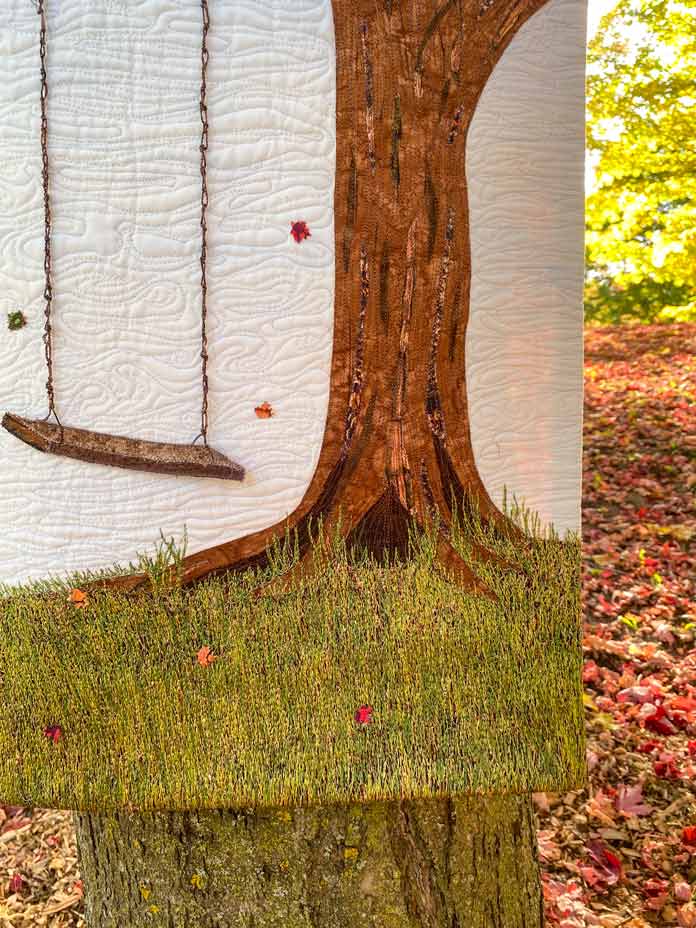 Making this wall quilt look realistic is all in the details! Swing into Fall Quilt by Claire Haillot for ANPTmag Issue 71; photo by Carla A. Canonico for ANPTmag