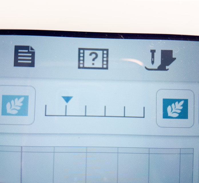 Image showing Contrast function on the screen of a computerized sewing machine. Brother Luminaire 2 Innov-ìs XP2 Sewing, Quilting and Embroidery Machine