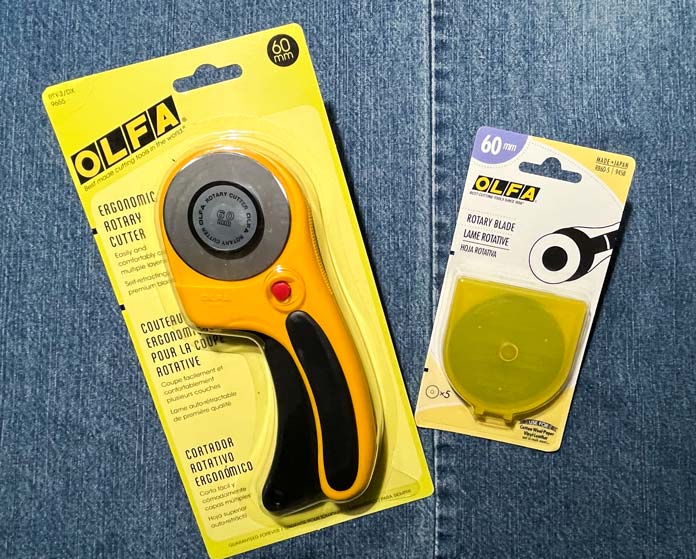 45mm Sewing Rotary Cutter with 12pcs Rotary Cutter Blades Quilting