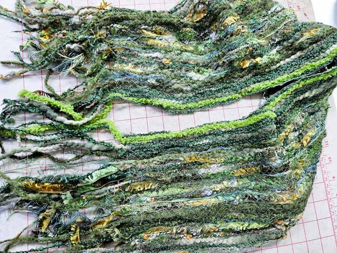 A green yarn scarf