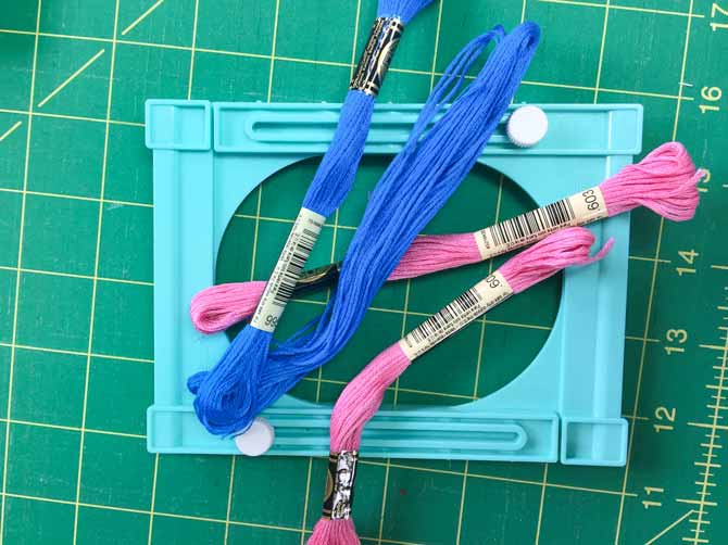 How to Use the Clover Tassel Maker