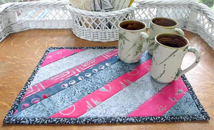 Table mat from leftover strips