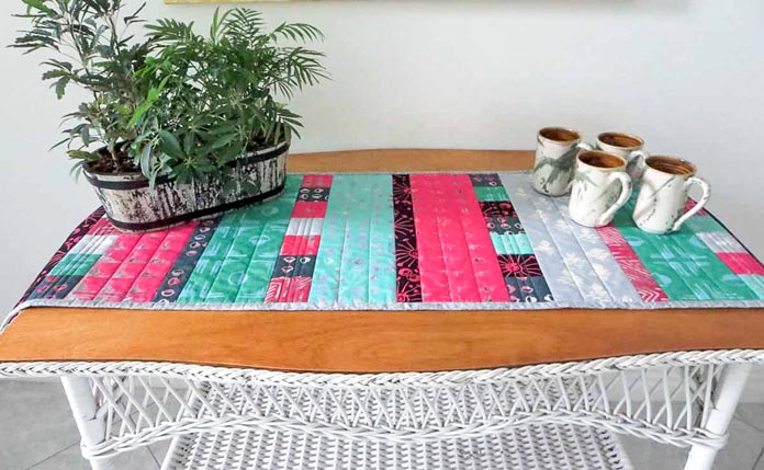  Finished fat quarter-friendly placemat table runner