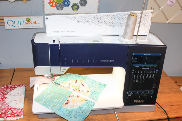 Sewing the project with the PFAFF creative icon